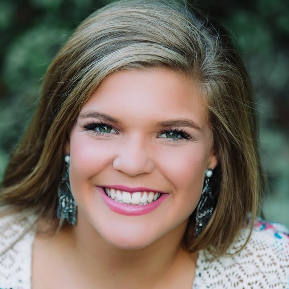 Meet your Posher, Lanie - Picture 1 of 1